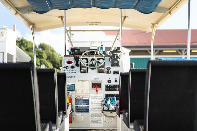 2.5 Hour Whale Escape Tour - The boat details deserve a careful check