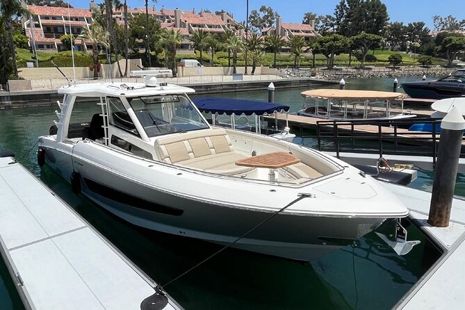 3-Hour Small-Group Maalaea Luxury Snorkel Cruise Tour - Sugar Beach and Haycraft Park