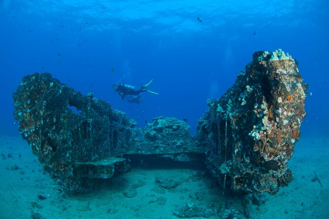 3-Tank Dive Featuring the Molokini Crater - The early start from Kihei