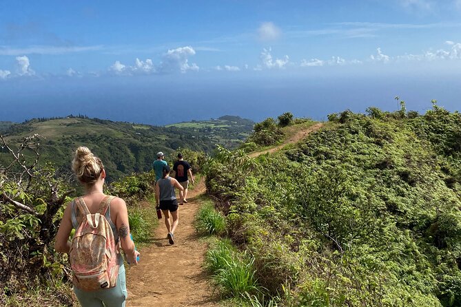 Amazing Maui Ridge Hike - Waihee Ridge at 7 a.m., before the clouds gather