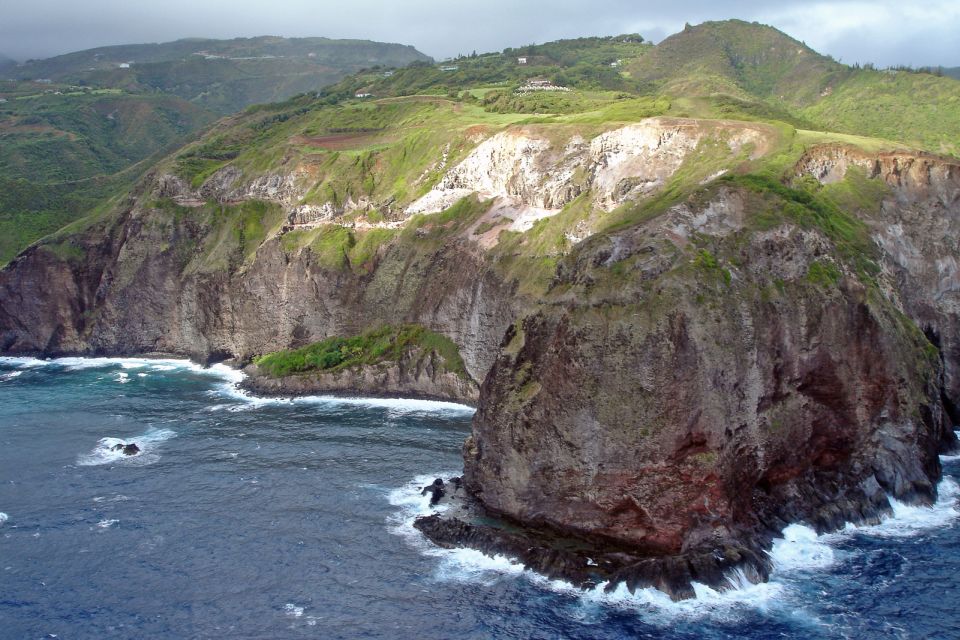 Central Maui: Two-Island Scenic Helicopter Flight to Molokai - From Kahului Heliport Across the Pailolo Channel