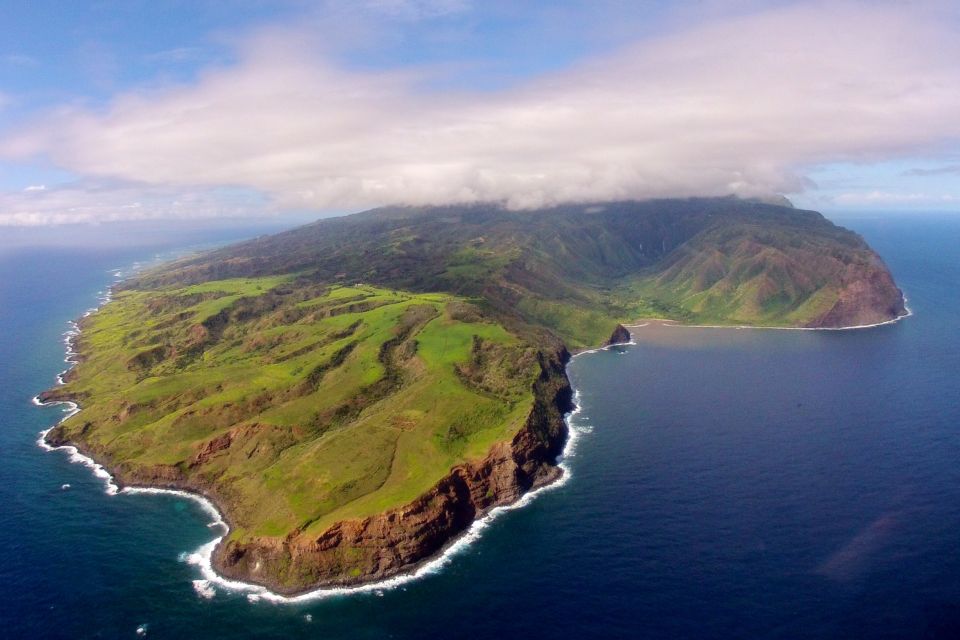 Central Maui: Two-Island Scenic Helicopter Flight to Molokai - Honokohau Falls and the West Maui Mountains