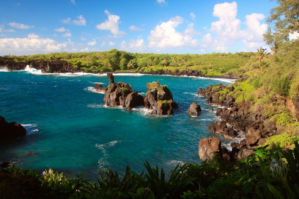 Central Maui: Two-Island Scenic Helicopter Flight to Molokai - Returning to Maui and Iao Valley State Park