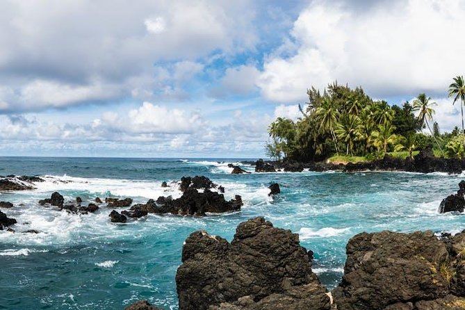 Cruise Ship Shore Excursion: Kahului Heavenly Hana Tour - Meeting at Kahului Harbor at 8:30 a.m.