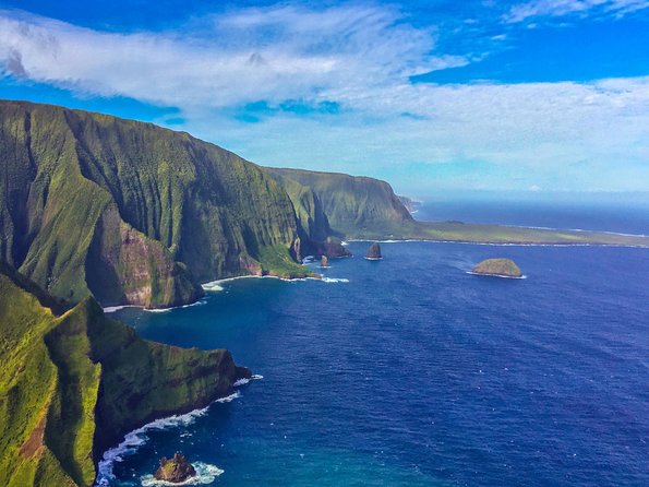 Doors Off West Maui and Molokai 45 minute Helicopter Tour - Why the doors-off cabin changes the flight