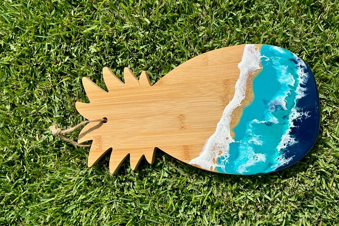 Epoxy Resin Cheese Board Art Class - Making Maui art you can actually use