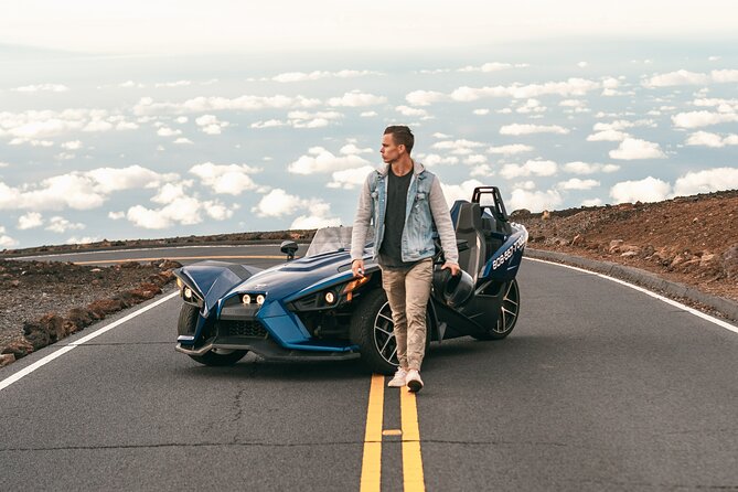 Explore Maui in a Polaris Slingshot from Lahaina - Automatic or five-speed manual?