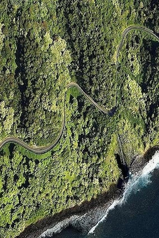 From Maui: Road to Hana Rainforest and Waterfall Experience - Hana town and the question of lunch