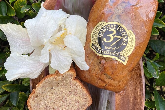Full-Circle "Reverse" - Luxury Road to Hana Tour from South Maui - Halfway to Hana means banana bread time