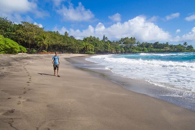 Full Day Private Maui Waterfall, Beach & Hana Tour - Hana is a quiet turnaround point