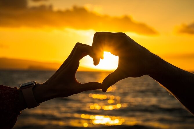 Fun and Creative Maui Photos - Who should book this Maui photo session
