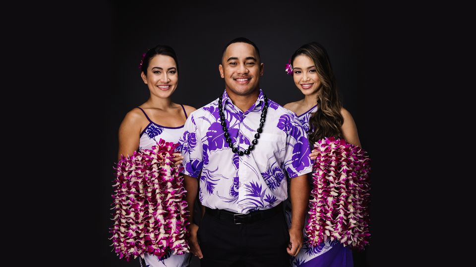Kahului Airport: Maui Flower Lei Greeting Upon Arrival - Your first Maui welcome begins at Kahului Airport