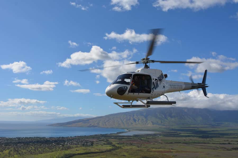 Kahului: Doors-off West Maui and Molokai Helicopter Tour - What the doors-off cabin feels like