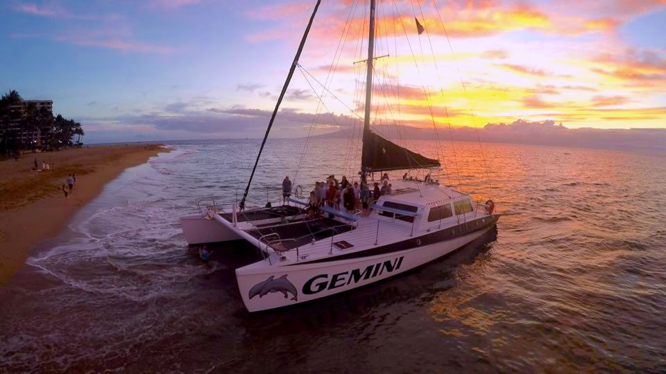 Maui: 2 Hour Sunset Dinner Sail with Open Bar and Appetizers - Two hours of trade-wind sailing