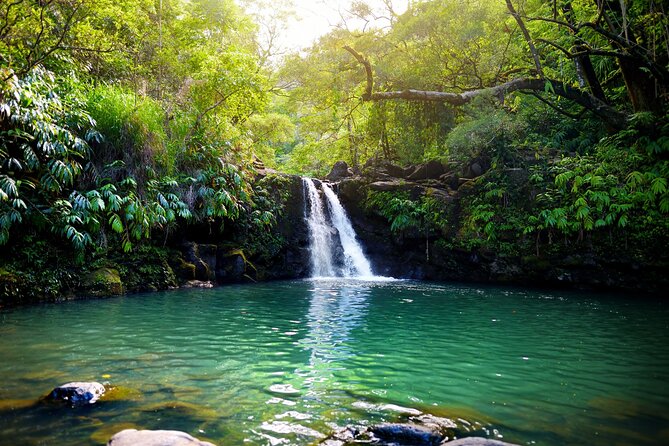 Maui Beach Parks Self-Guided Driving Tour - Kahului begins with roads and local context