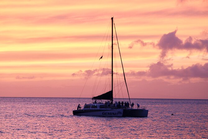 Maui: Coast of Ka'anapali Beach Sunset Dinner Sail - Key points to know before you book