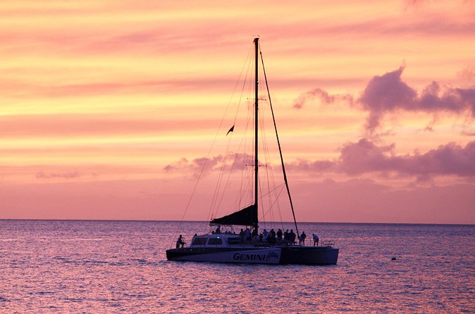 Maui: Coast of Ka'anapali Beach Sunset Dinner Sail - Price, group size, and the value question