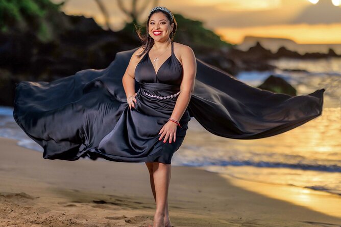 Maui Flying Dress Photoshoot Experience - Meeting at Ulua Beach, then moving toward the shoreline