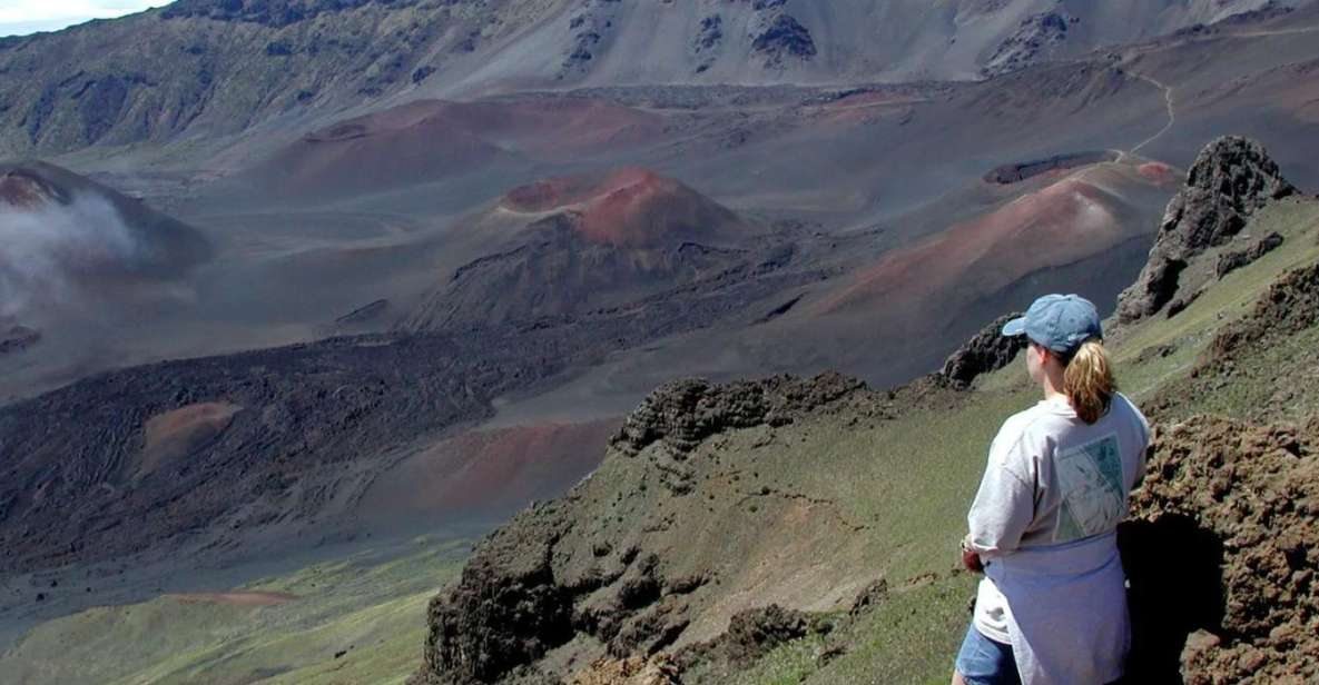 Maui: Guided Hike of Haleakala Crater with Lunch - The lower 2 miles reveal Haleakala’s living side