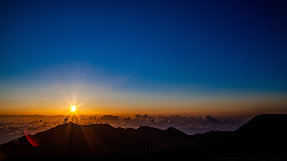Maui: Haleakala National Park Sunrise Tour - Haleakalā before dawn, and the price of getting there
