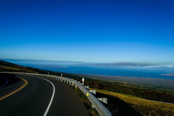 Maui Haleakala Self Paced Downhill Bike Tour with Mountain Riders - Starting early in Paia
