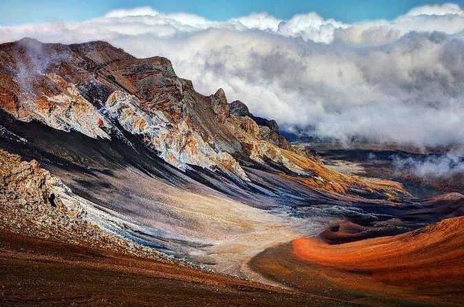 Maui Haleakala Self Paced Downhill Bike Tour with Mountain Riders - Makawao, the break that gives the tour character