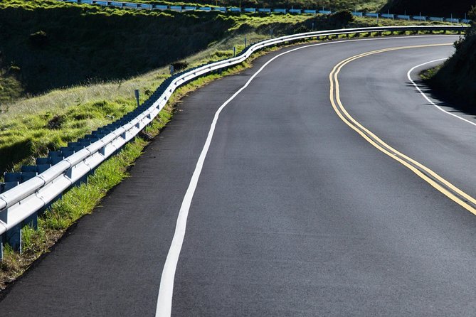 Maui Haleakala Sunrise Downhill Bike Tour with Mountain Riders Rated #1 - The first bike run begins at 6,500 feet