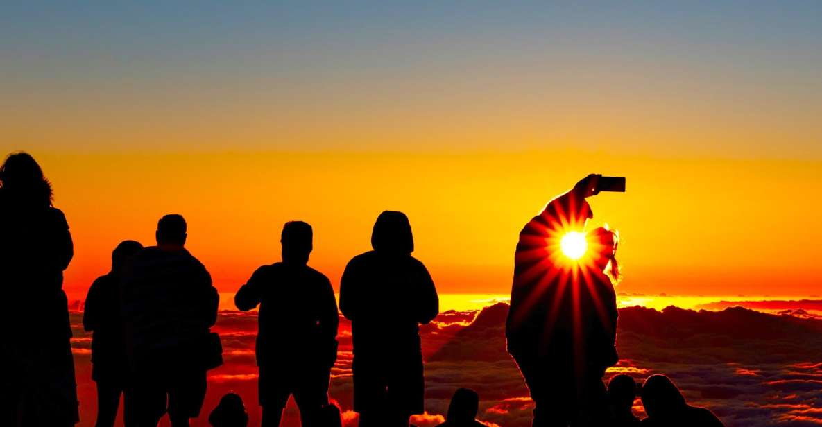 Maui: Haleakala Sunset and Stargazing Tour with Dinner - Dinner at the summit makes the timing easier