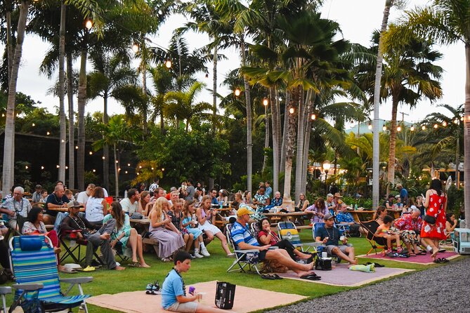 Maui Hula Show: Hula and Fire Dancing at South Maui Gardens - The 5 pm pre-show starts with Hawaiian music