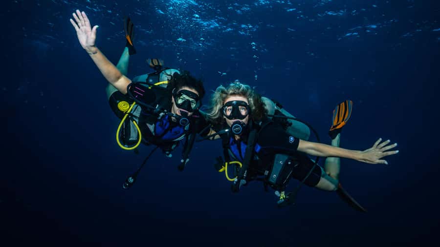 Maui: Intro to Scuba Diving from Shore - Lahaina - Practicing the skills that keep you calm