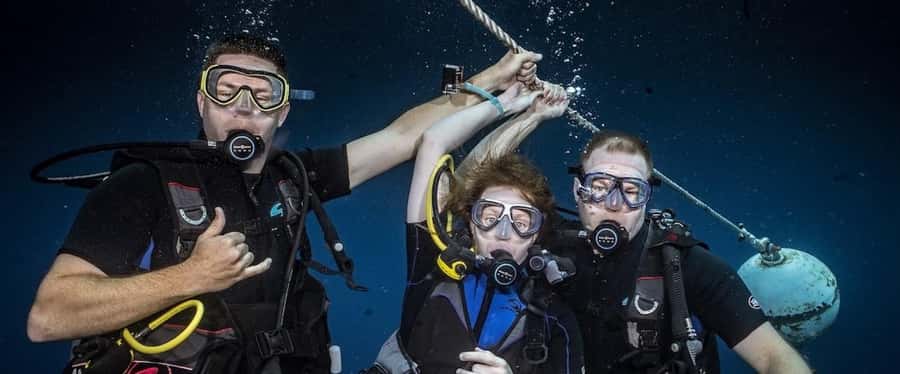 Maui: Intro to Scuba Diving from Shore - Lahaina - Start at home with PADI eLearning