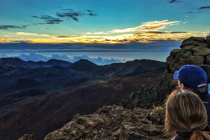 Maui: Majestic Haleakala Sunrise Tour with Pick-up - Haleakala summit sunrise: beauty with a wait
