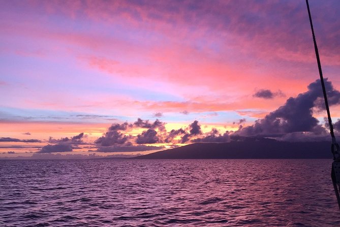 Maui: Original Sunset Cruise with Open Bar from Ka’anapali Beach - Setting out from Ka’anapali Beach