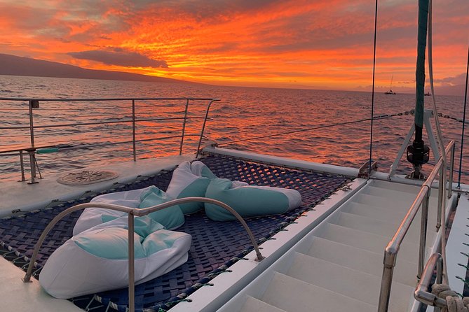 Maui: Original Sunset Cruise with Open Bar from Ka’anapali Beach - What the two-hour cruise is really like
