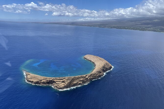 Maui -PRIVATE- Air Tour FUN: 3 Islands: (2-5 people): SEE it ALL! - The pilots shape the experience