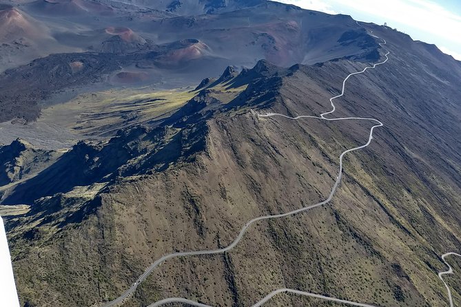 Maui-PRIVATE-Air Tour: Volcano Lava & Jungle Waterfalls (2-5 Max) - What the private cabin adds