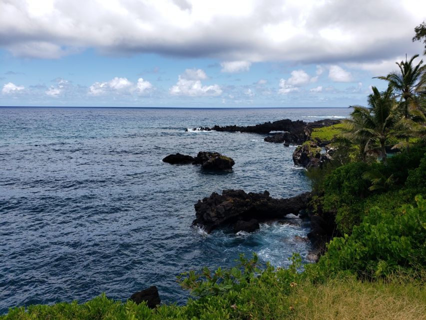 Maui : Private : Road to Hana Day Trip : Just For Your Group - Wai’anapanapa and Maui’s black sand shore