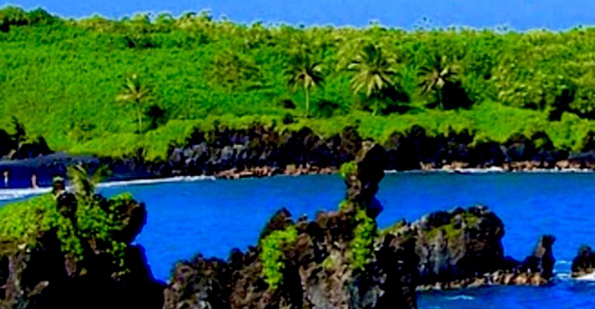 Maui: Small-Group Road to Hāna Sightseeing Tour - From Maui fruit to the first coastal views