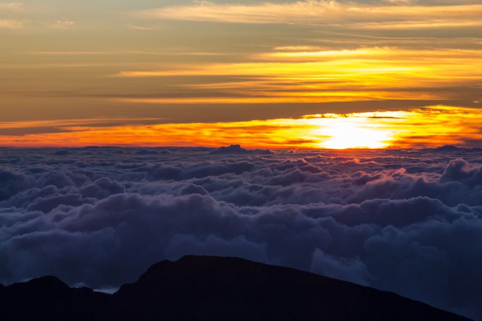 Maui: Sunset & Dinner Tour to Haleakala National Park - Why Haleakala sunset works better for some schedules