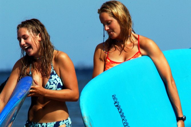 Maui Surf Instruction 101 at Kalama Beach in Kihei - What the small group means for your lesson