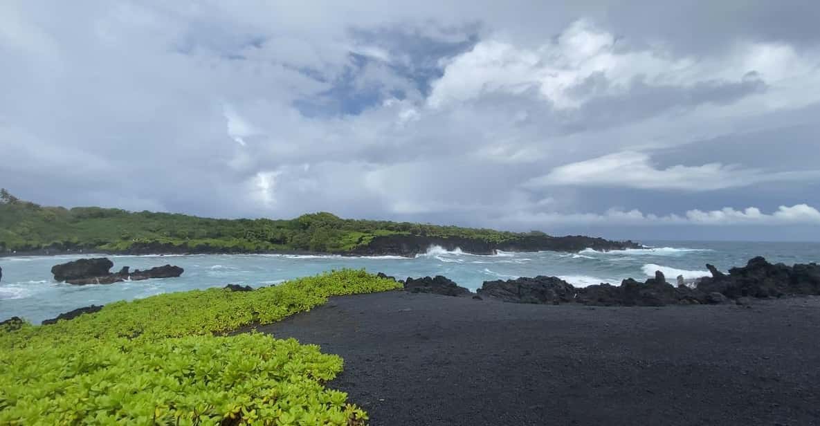 Maui: Van Day Trip to Hana with Local Guide and Lunch - Key details that shape the day