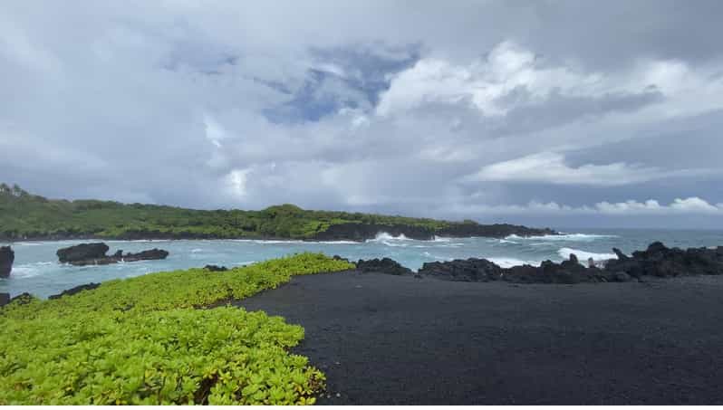 Maui: Van Day Trip to Hana with Local Guide and Lunch - Why a Hana native changes the drive