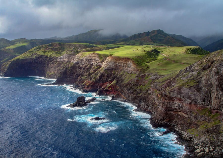Maui: Waterfalls of West Maui and Molokai Helicopter Tour - Why this helicopter route is different