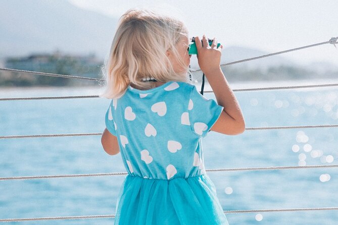 Midday Whale Watch: Mā’alaea Harbor - Who will get the most from this boat trip