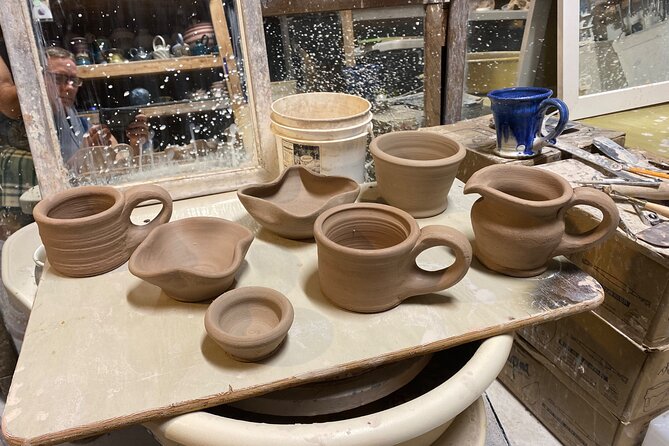 Pottery Class: Make your own mug or Bowl on Maui - Making a mug or bowl with your own hands