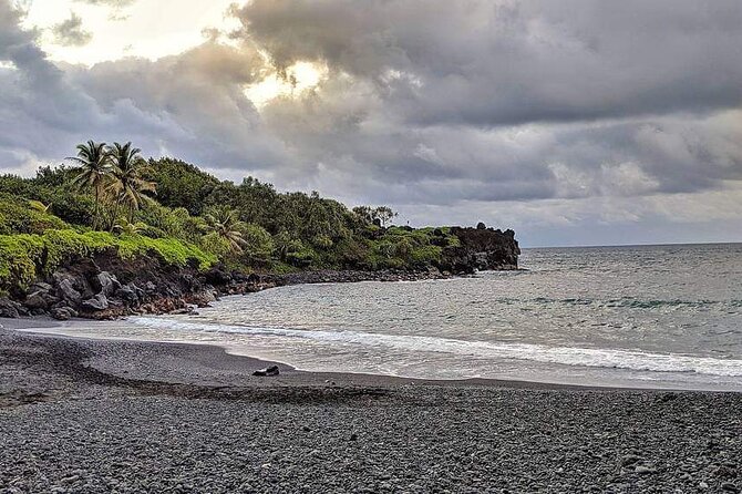 Private Full Day Hana Jeep Tour - Wai‘anapanapa deserves the longest visit