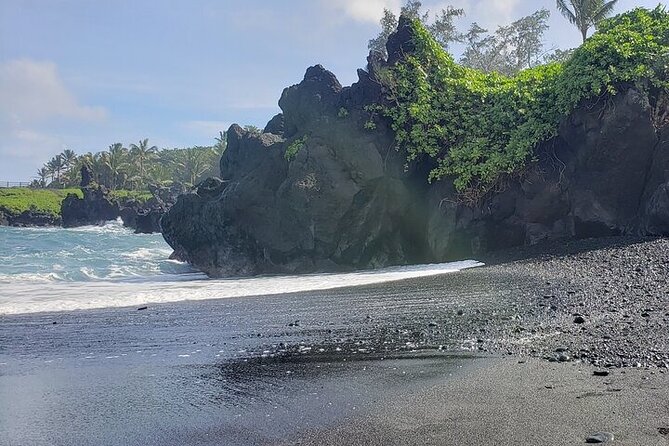 Private Full Day Maui Road to Hana Tour - Starting at Lower Pāʻia Park