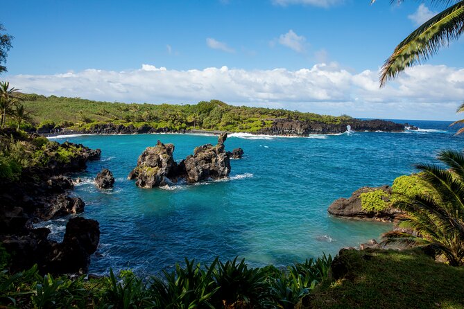 Private Full-Day Waterfall Beach and Jungle Tour of Maui - Kaihalulu, the red sand beach