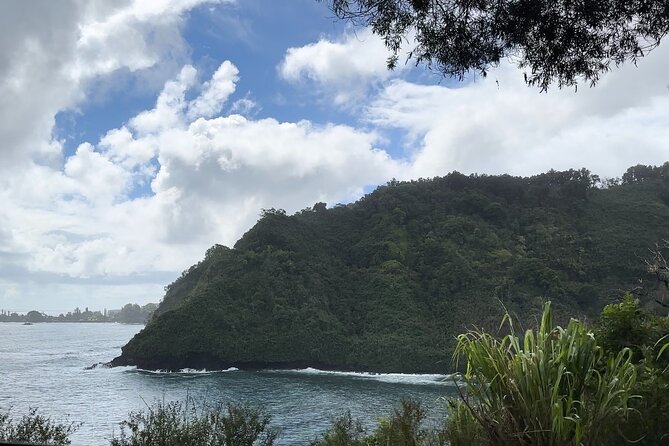 Private Road to Hana Maui Open-Air Jeep Tour - Black Sand Beach is the visual centerpiece