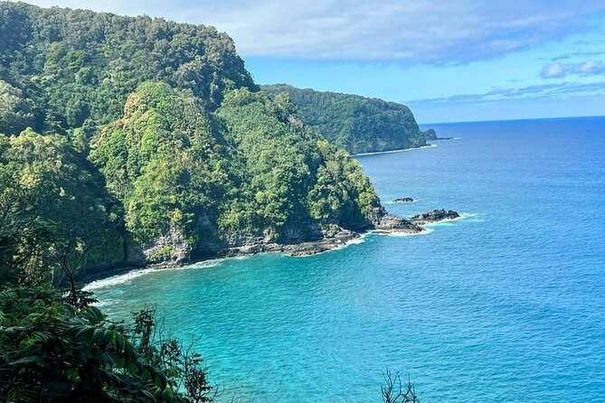 Road To Hana Black Sand Beach Waterfalls & Turtles Tour - Wailua Valley gives you a quick viewpoint